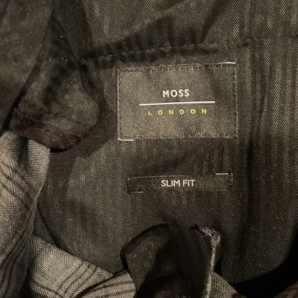 Plaid slim fit pants with green stripe. Moss London brand 30x30 - Picture 3 of 3